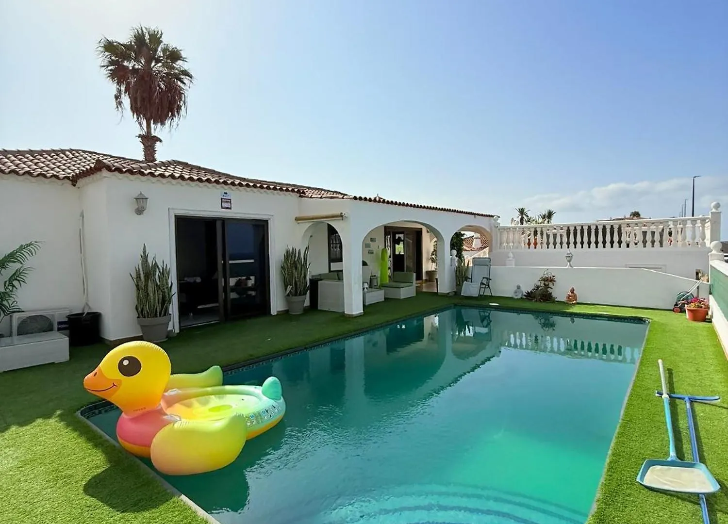 Villa Green Golf ile iletişim